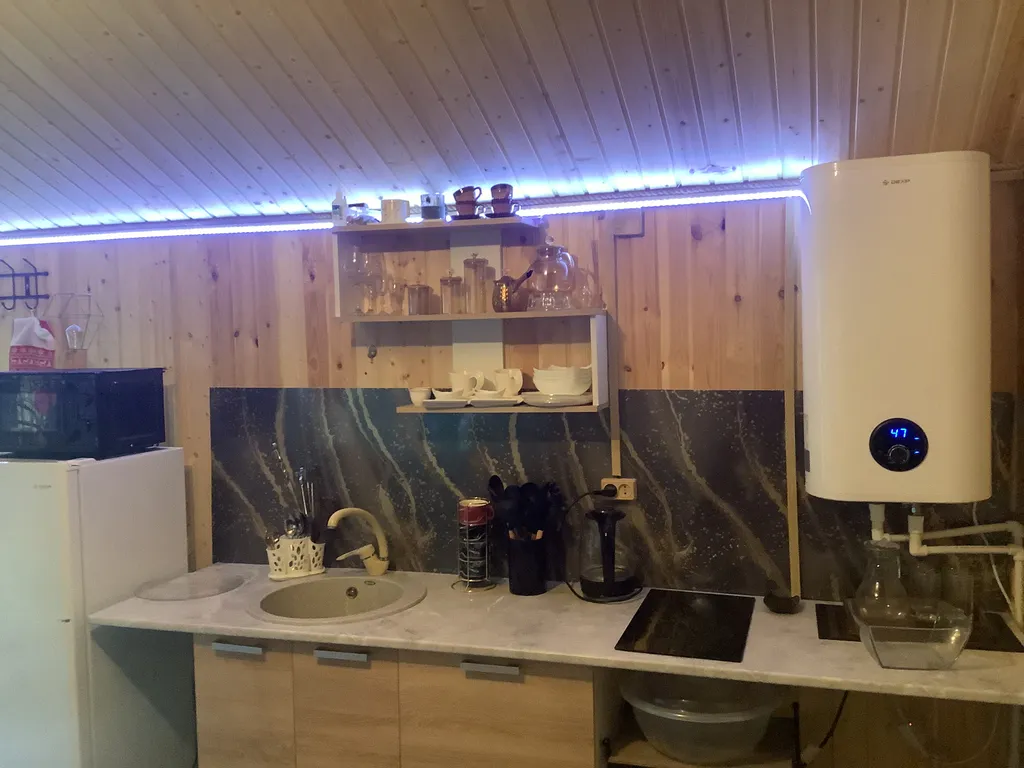 8-комнатный Дом