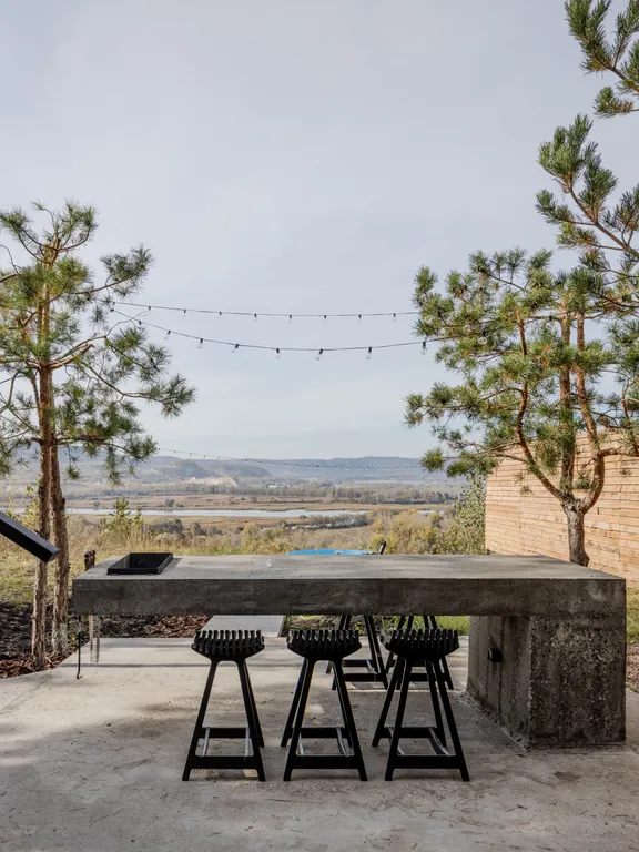 Уникальный Круглый дом с панорамой на горы и реку Сок