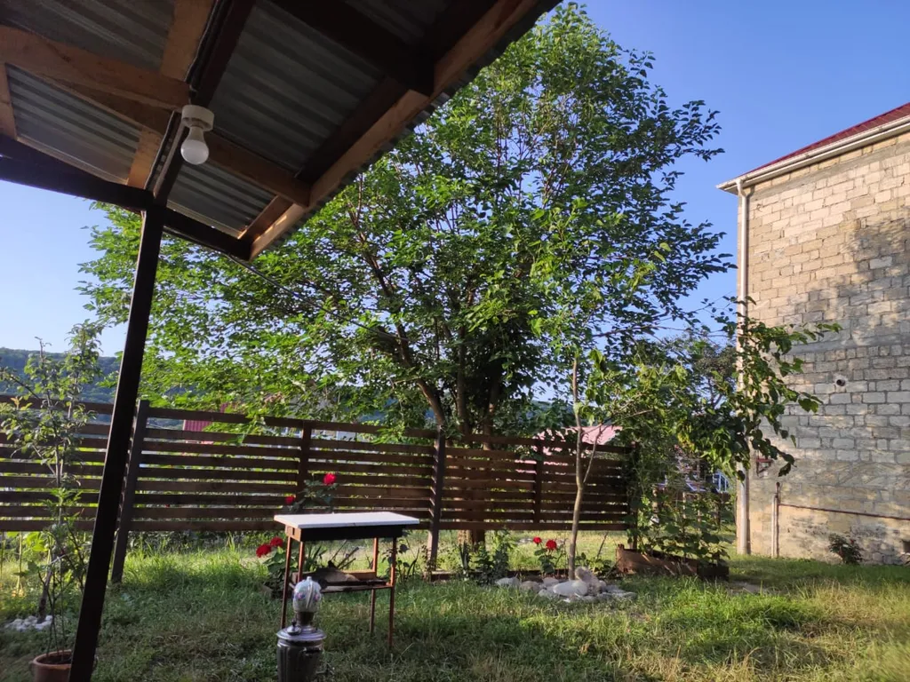 Guest house 119 с видом на горы, лес, двор