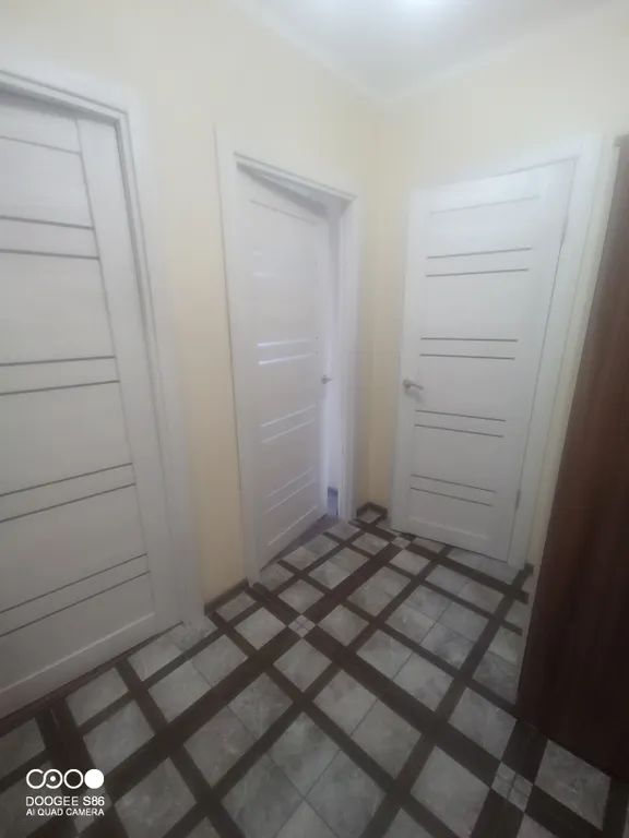 Квартира у Айсберга, Хутынского монастыря