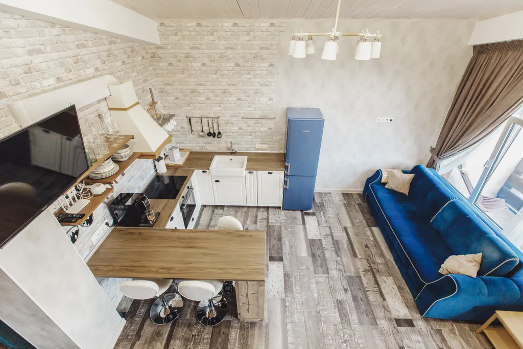 Видовая двухэтажная мансарда в центре