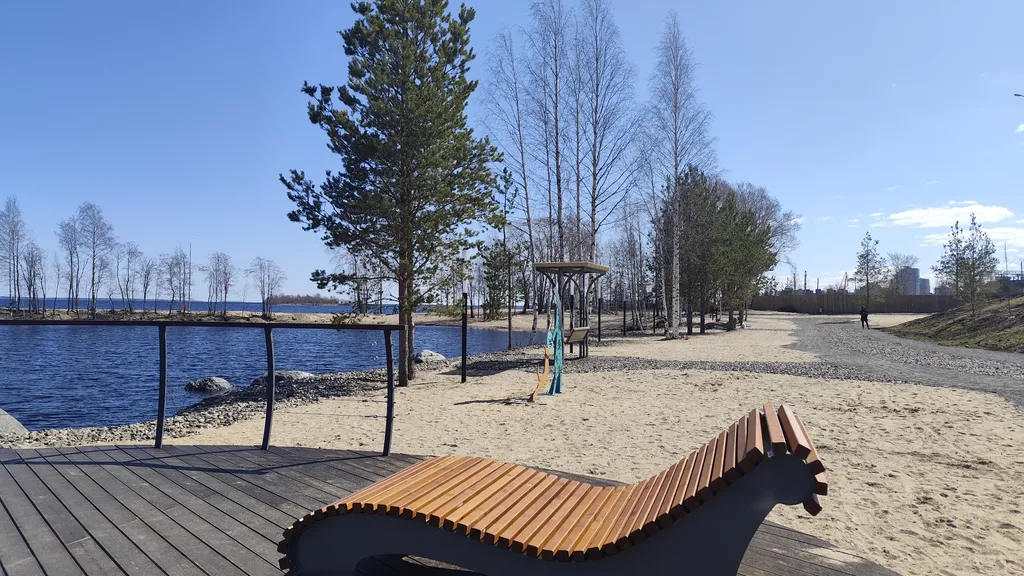 Уютная двухкомнатная квартира в новом жк на берегу озера