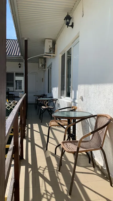 Недорогая комната с видом на горы