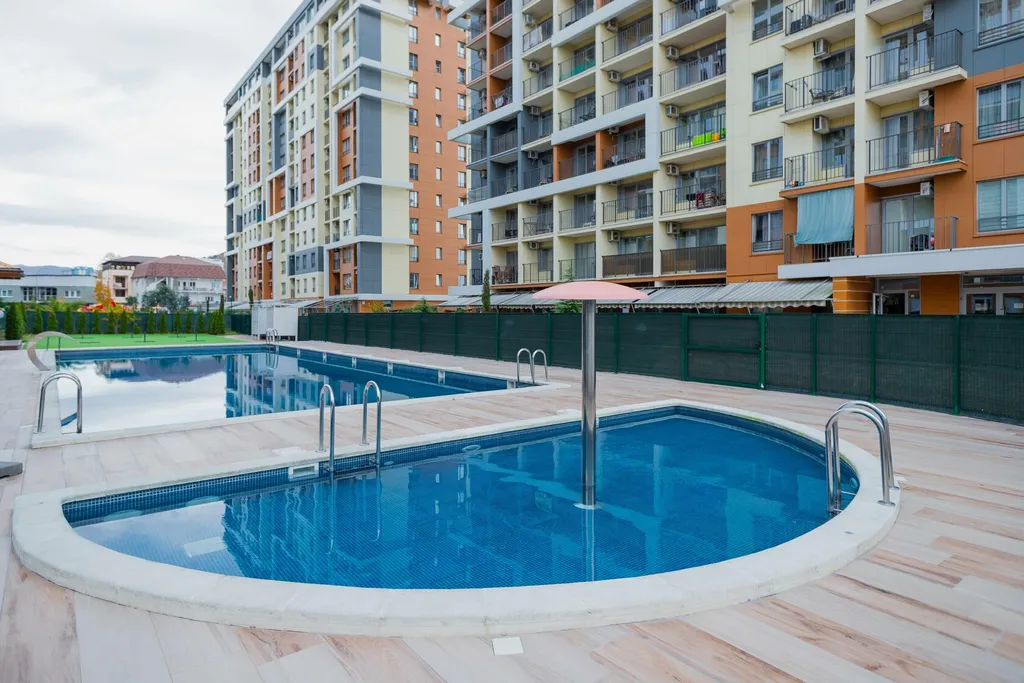 Квартира со своей террасой в 50 метрах на море