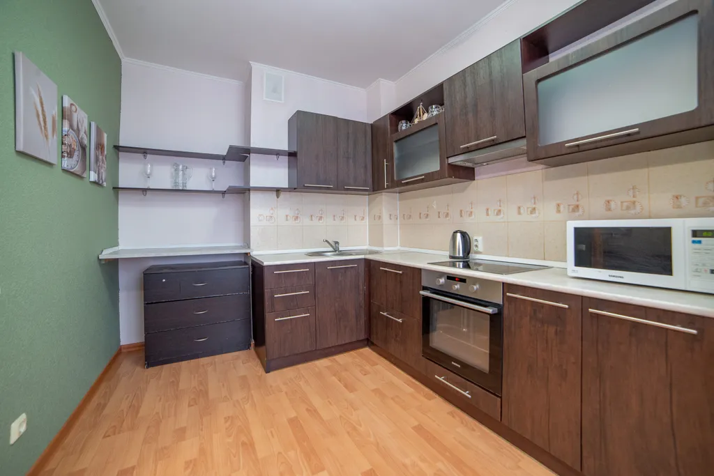 Желтые попугаи в прериях