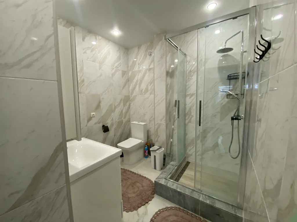 6-комнатный Дом