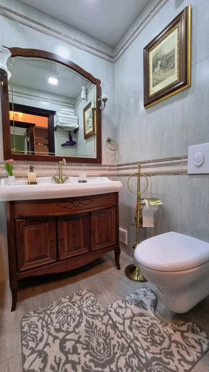 Королева Англии рекомендует 2-комнатную квартиру в центре города