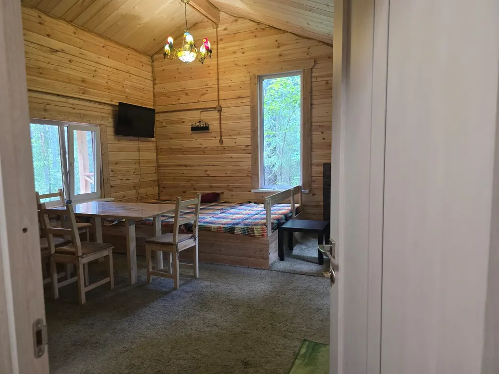 Дом в глухом лесу у реки до 6-ти человек