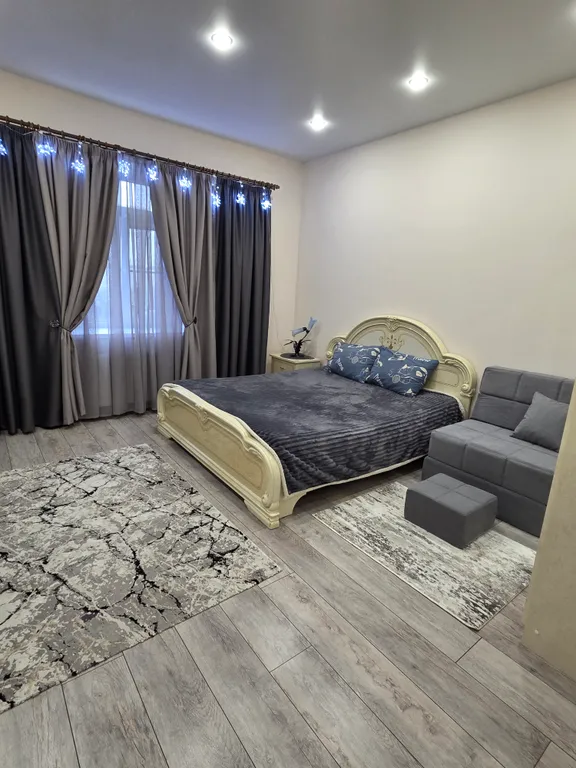 Уютная квартира с видами на Собор и набережную