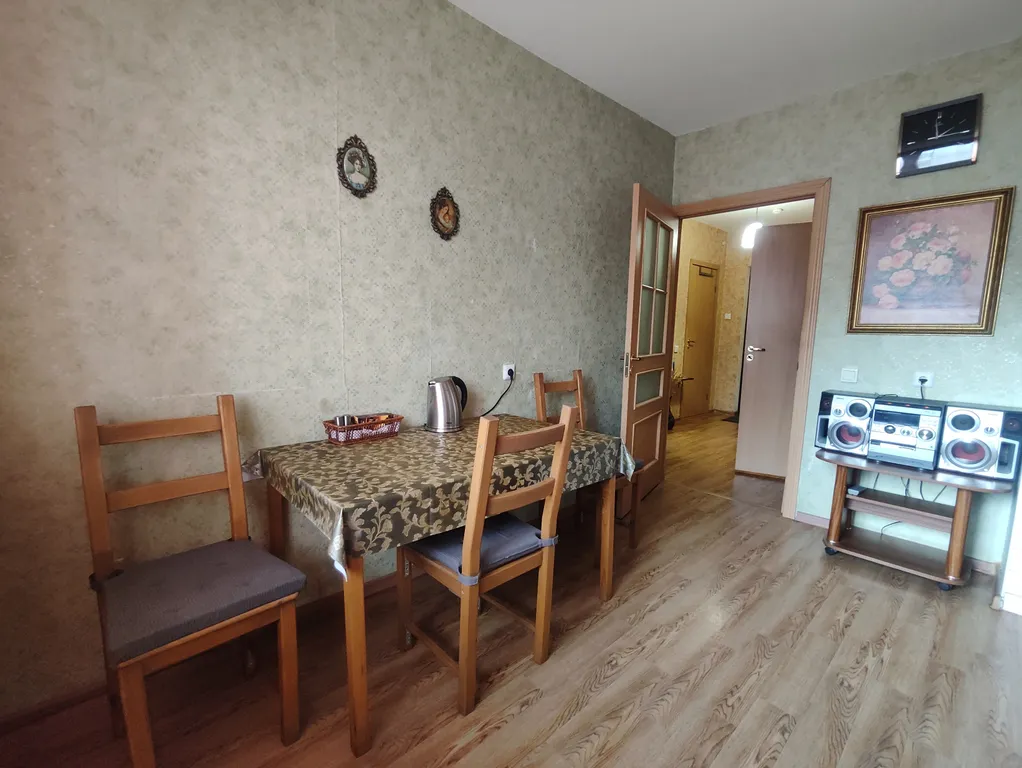 Уютная квартира у метро Парнас