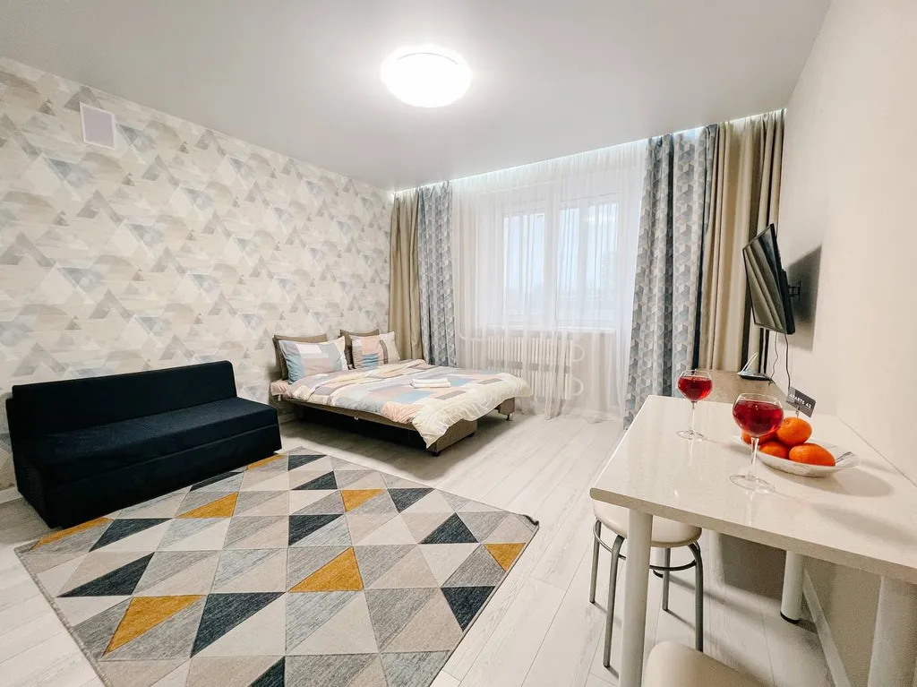 Квартира-студия в районе ТЦ Green House — аренда посуточно в Киров