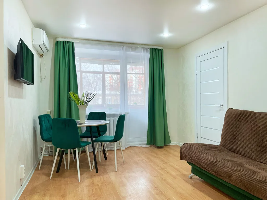 Шикарная 2-комнатная квартира для 1-6 гостей, с кондиционером