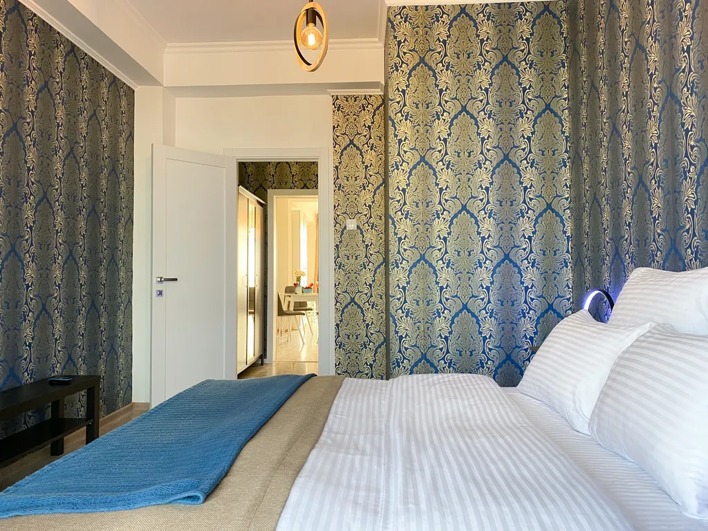 2-комнатные видовые апартаменты с бассейном у моря