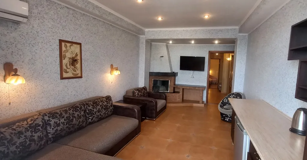 Квартира Двухкомнатный номер Морская душа в 10м от моря — аренда посуточно в Утес