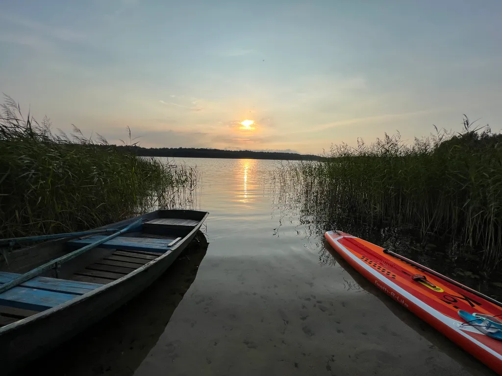 Коттедж Коттедж с сауной рядом с озером — Луга