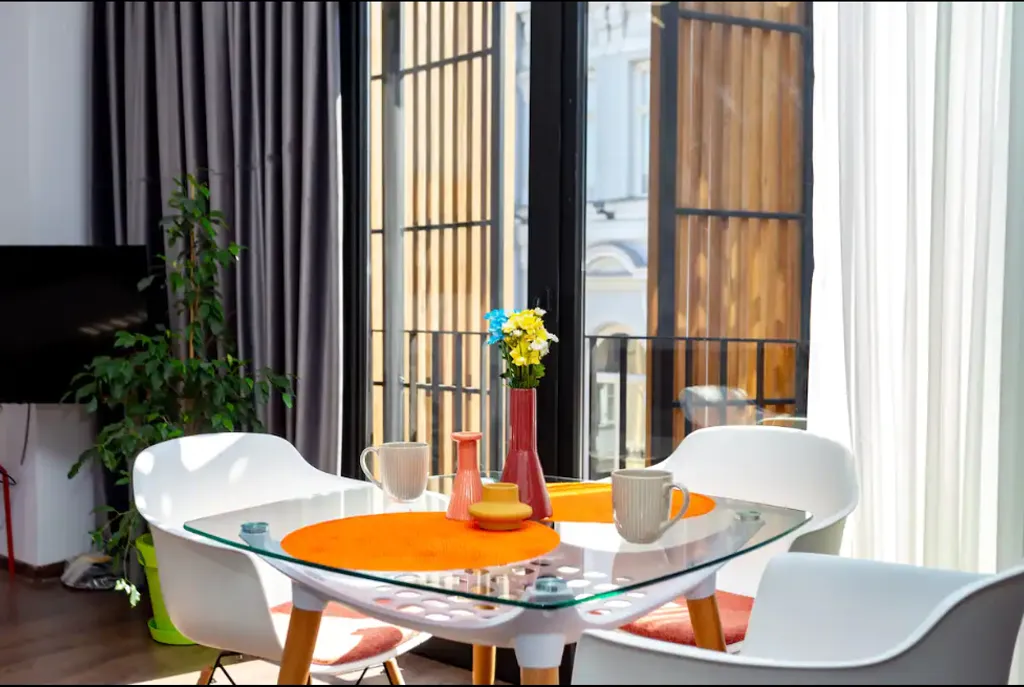 2-комнатная Квартира — аренда посуточно в Тбилиси