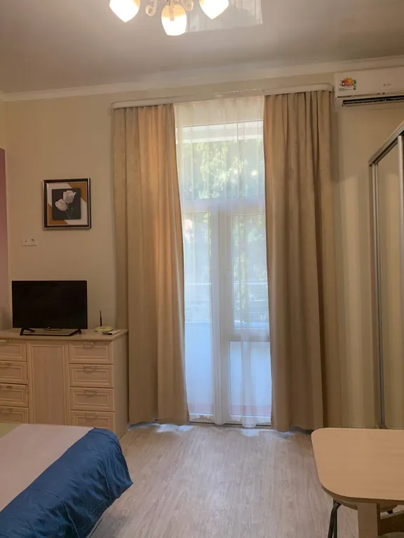 Исторические апартаменты на набережной Ялты