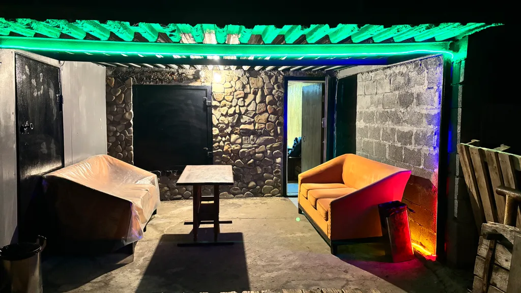 Дом с баней на дровах у моря на первой линии