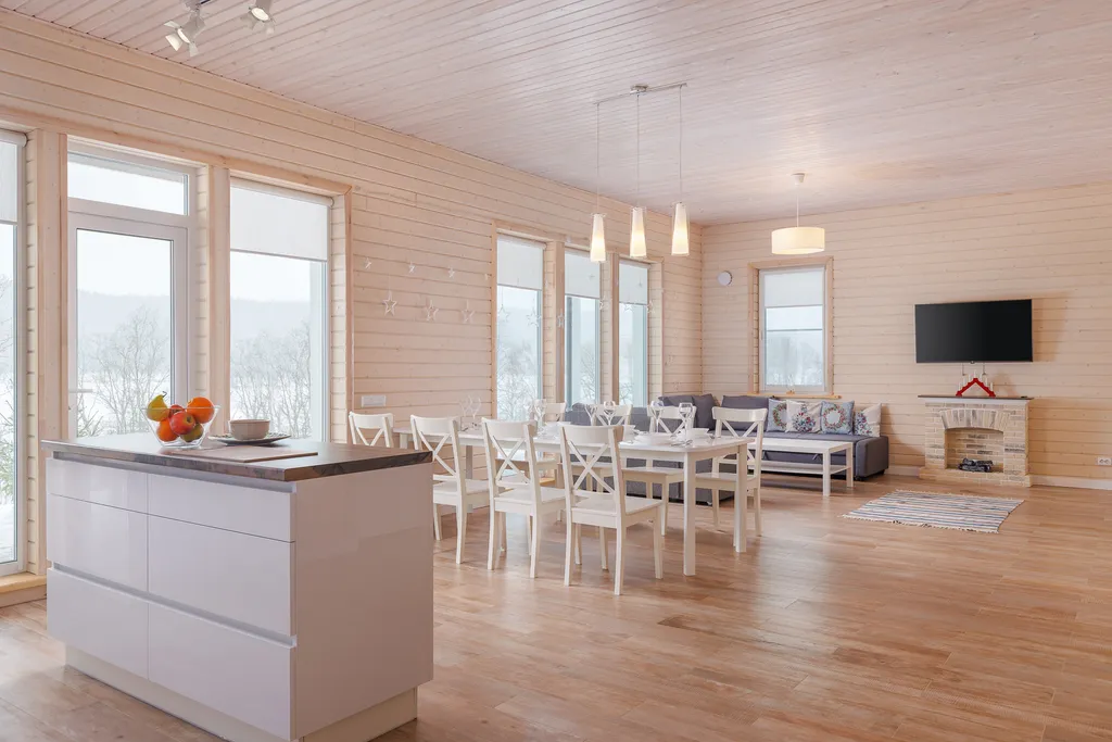 Отдых на берегу озера с видом на горнолыжный курорт и сауной в доме