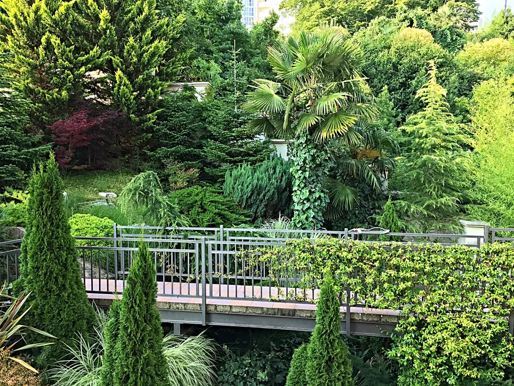 Бассейн. Восхитительный вид на море