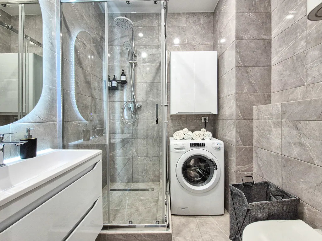 Студия с видом на реку