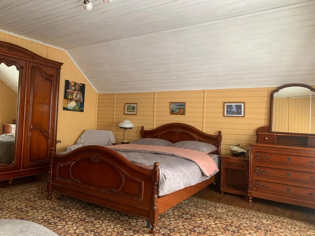 Загородный дом в лесу на Волге