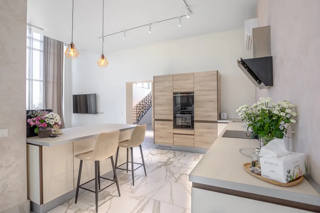 Коттедж Эксклюзивный дом с бассейном (район Ботанического сада) — Владивосток