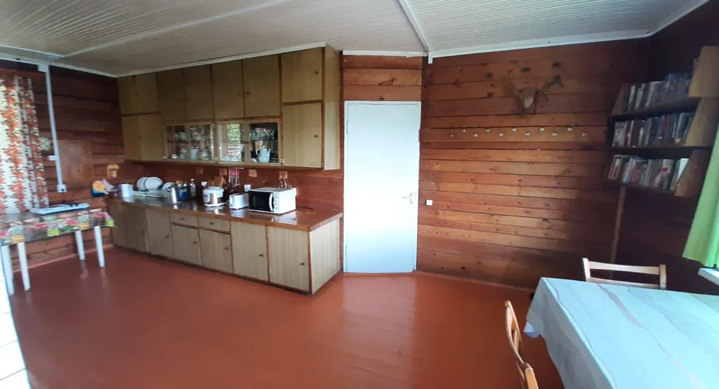 Дом на берегу озера