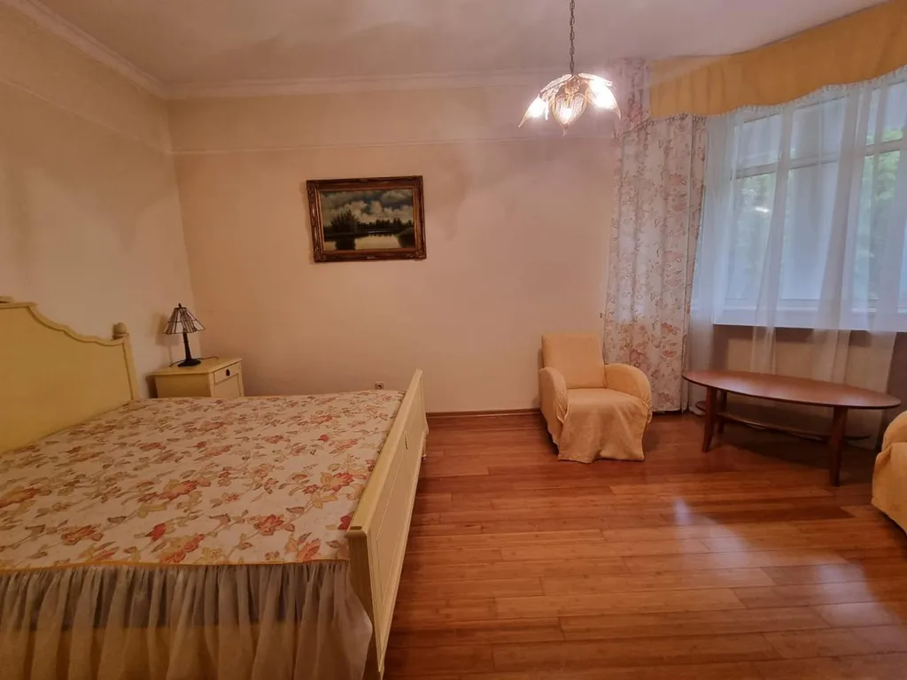 Вилла с бассейном и видом на море