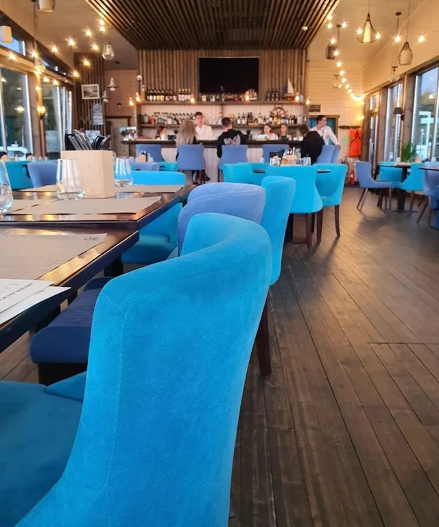 Коттедж Семейный дом с русской баней, беседками и мангалом — им. Морозова