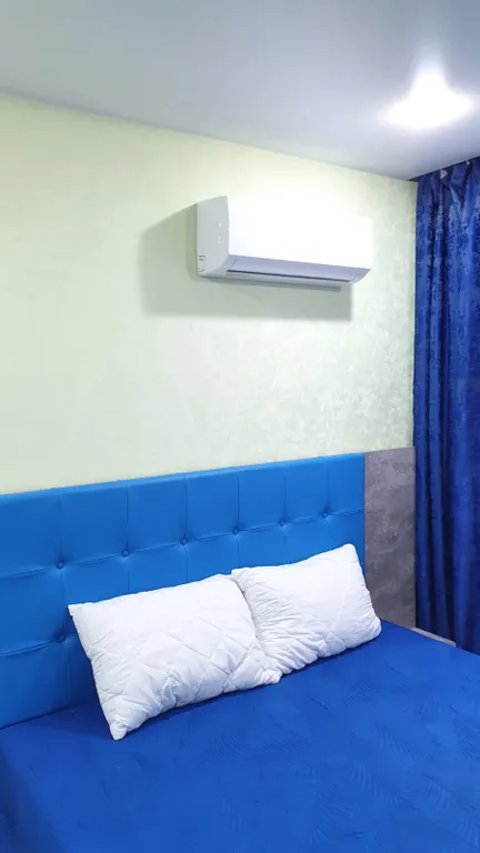 Новая квартира-студия в самом центре города с дизайнерским ремонтом