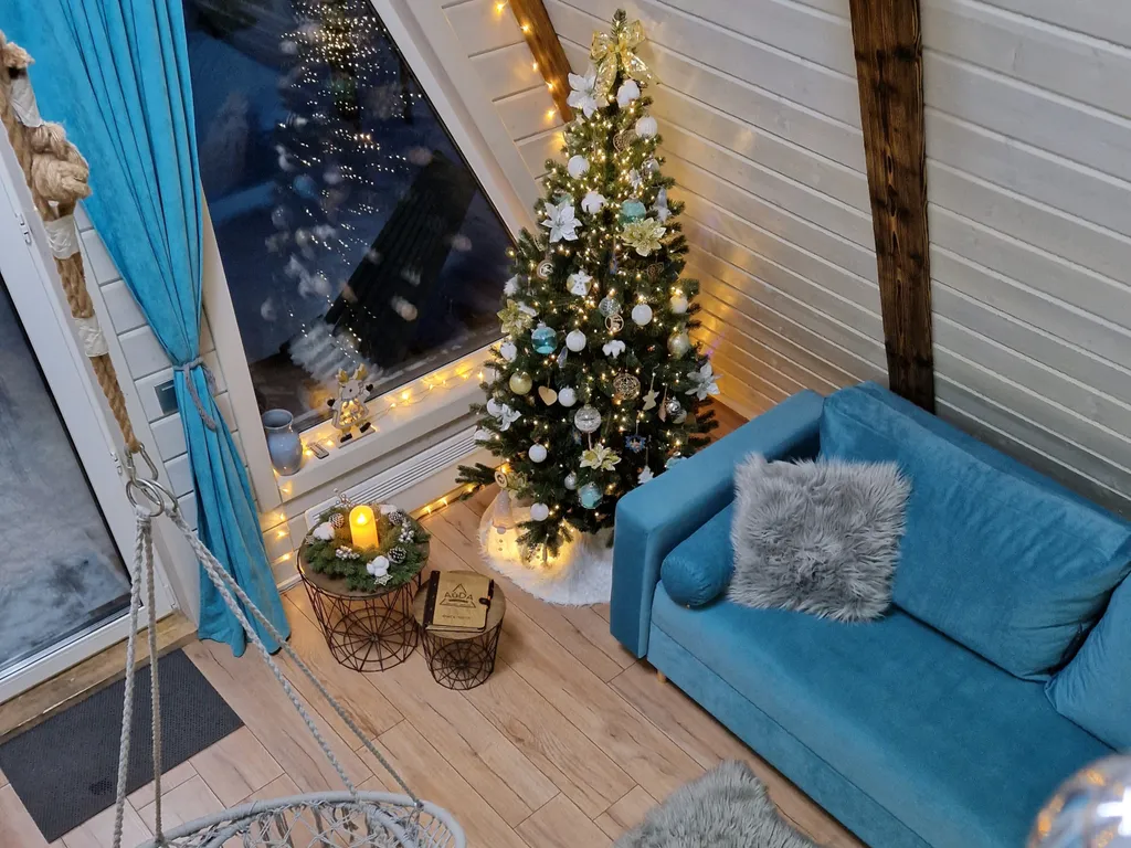 Коттедж Треугольный домик в лесу с горячей купелью — Соловеново