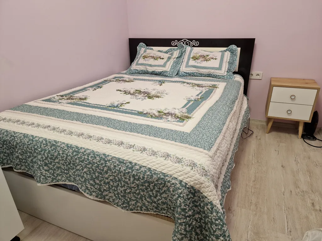 Уютная двухкомнатная квартира возле Соли пляжа и Соли центра