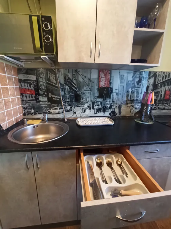 Уютная однoкомнатная квартиpа в цeнтрe города