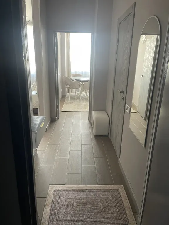 Уютная квартира в тихом районе с развитой инфраструктурой.