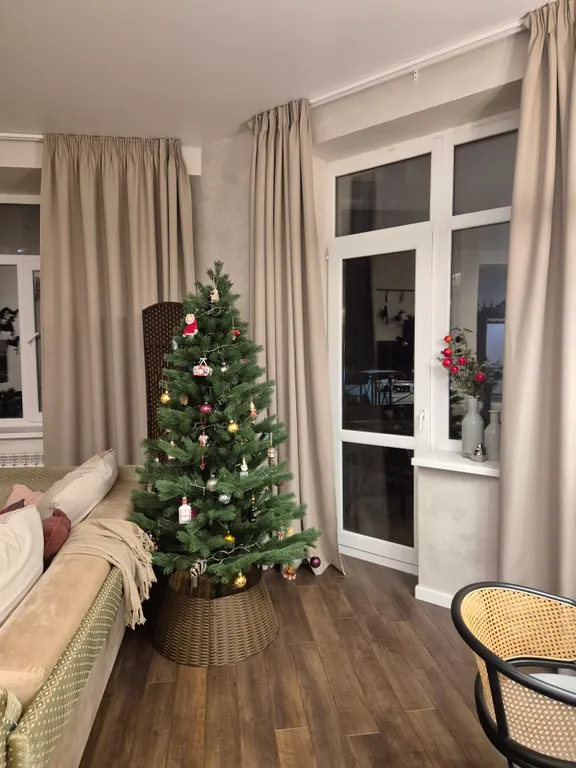 Трёхкомнатная квартира с элементами колониального стиля у подъемника