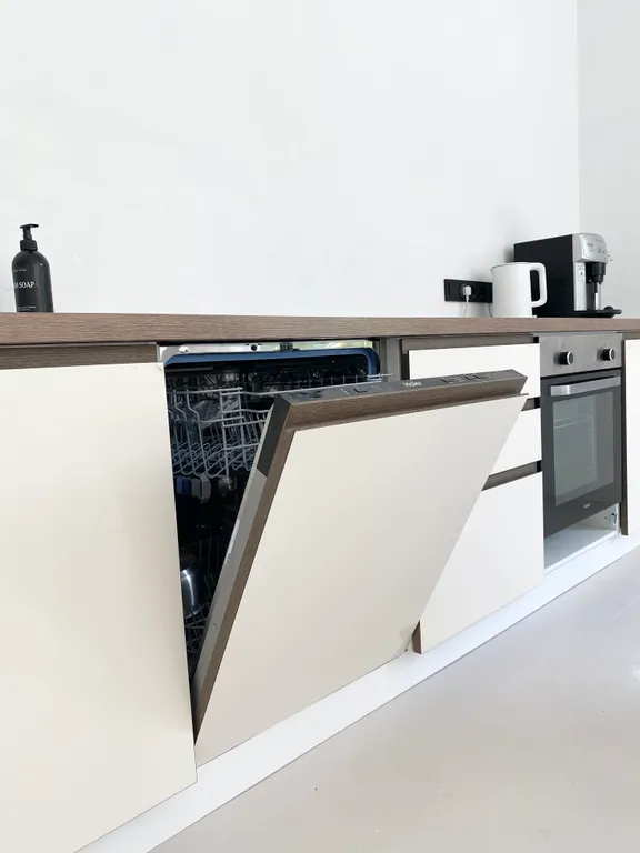 Современный дом с видом на природный парк