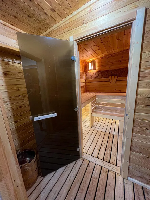 Дом с теплым бассейном 35’