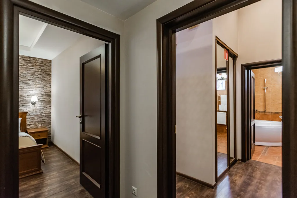 Коттедж с зоной барбекю и парковкой