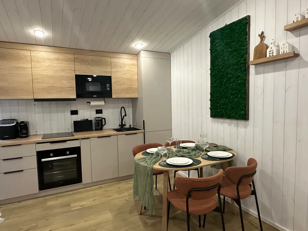 Дом на опушке леса с баней и чаном