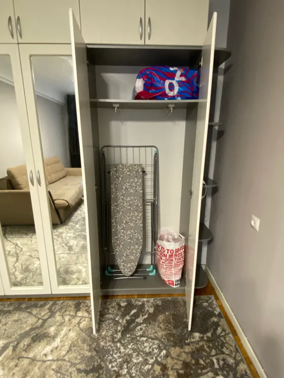 Светлая и теплая двухкомнатная квартира