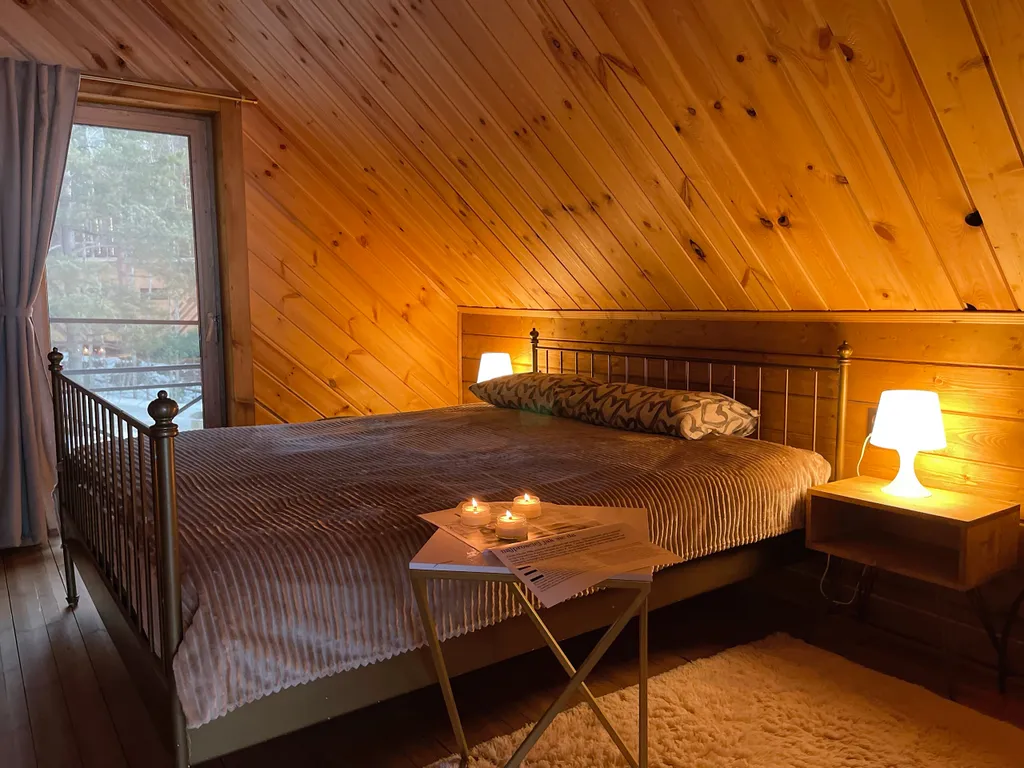 Большой загородный дом