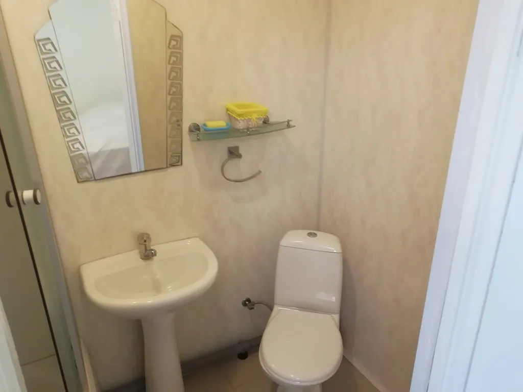 Желтая комната