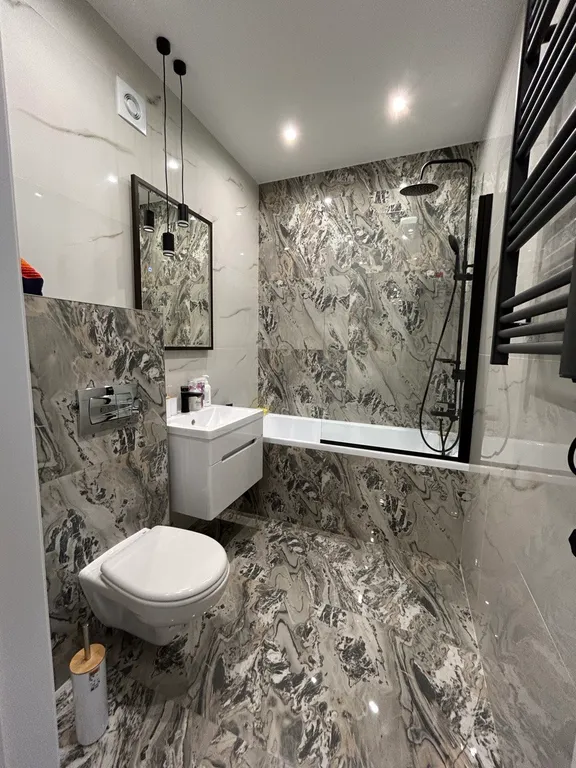 2х-уровневая уютная современная квартира в центре