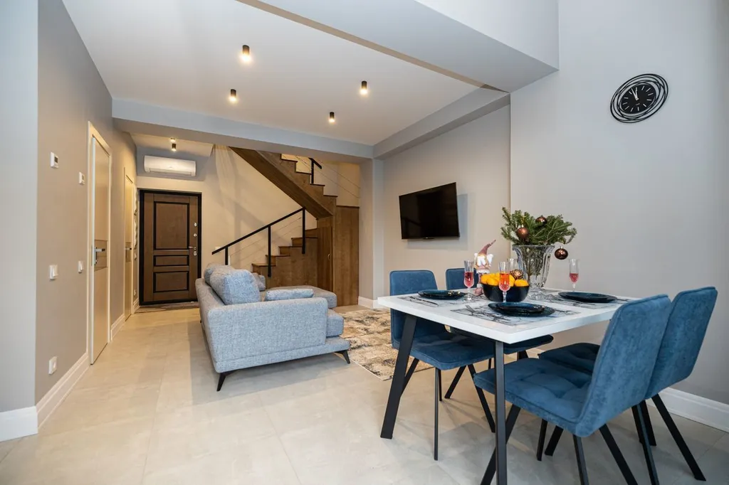 Квартира Hoвые 2-х урoвневые апартамeнты — аренда посуточно в Эсто-Садок