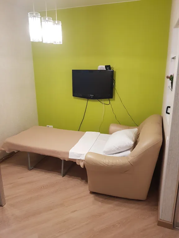 Двухкомнатная квартира в центре рядом с полевым спуском к Волге