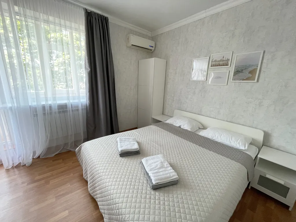 Уютная квартира с видом на горы и море