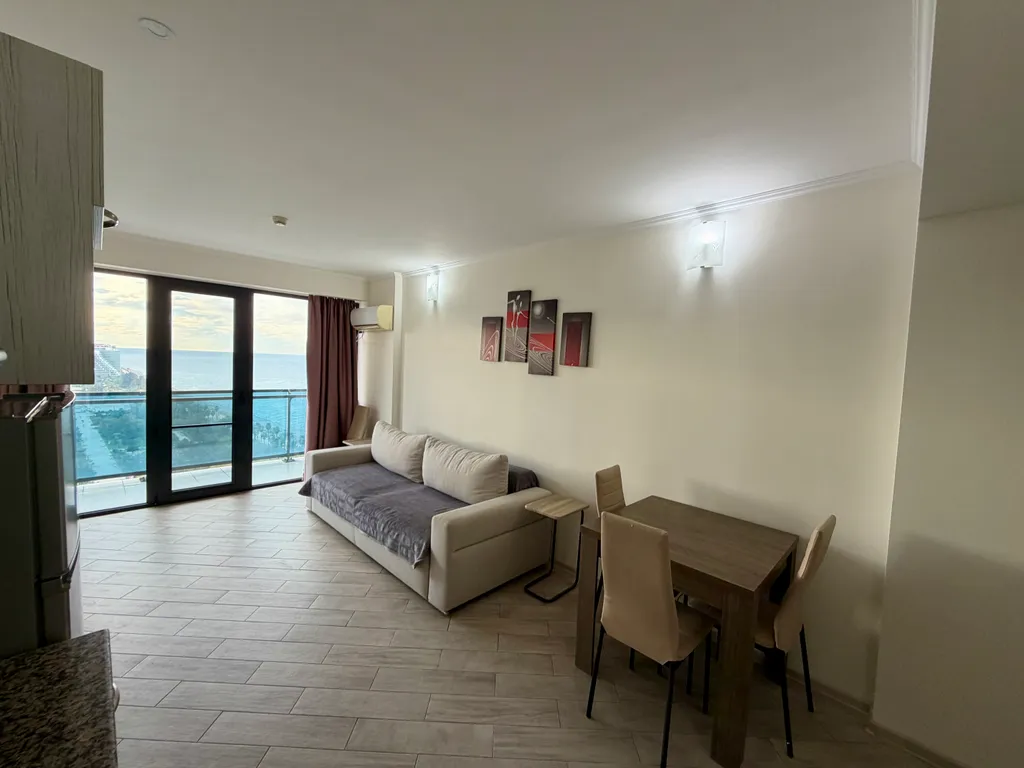 Orbi Beach Tower №1812 — море, парк, небоскреб