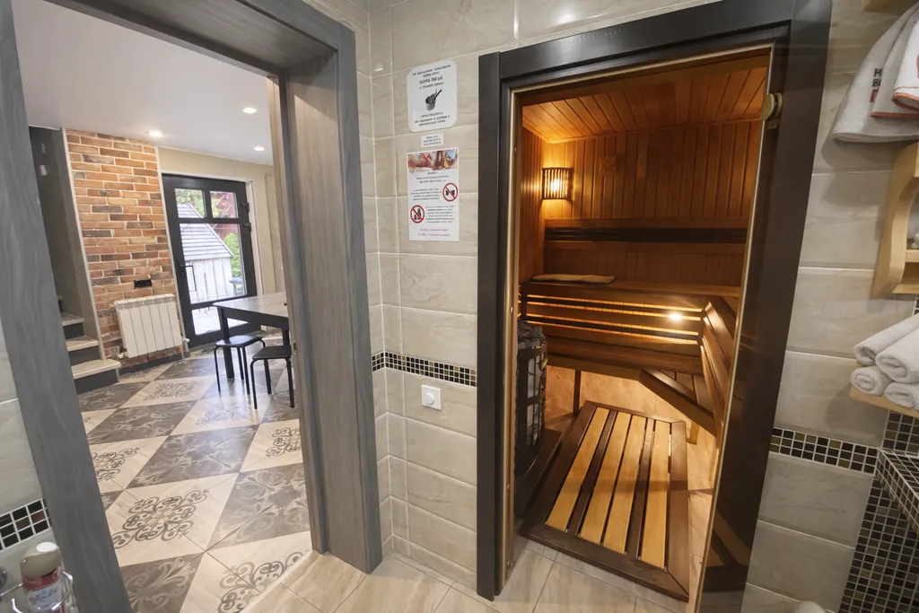 Современный домик с баней, чаном и беседкой