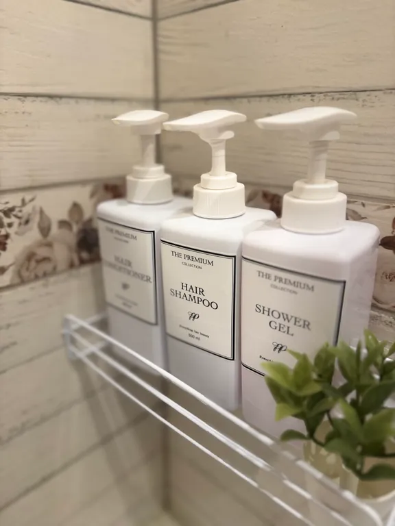 Уютная двухкомнатная квартира с видом на пруд